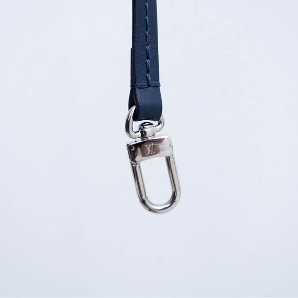 LOUIS VUITTON  Blue Marine Epi Leather Neverfull ‎ WRISTLET Pochette Fuschia - Picture 6 of 12